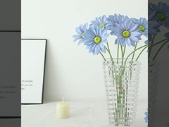 Τρία κομμάτια πλαστικού μεταξιού από καλοκαιρινό χρυσάνθεμα τεχνητά λουλούδια για γάμο στο σπίτι