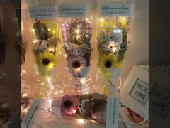 Ημέρα του Αγίου Βαλεντίνου 520 Bagged Sunflower Starry Sky Doll Bouquet Gift για φίλο, σύζυγο και Best Frie