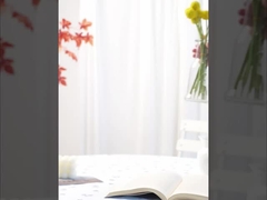 Συμπεριλαμβανομένων των λουλουδιών με υψηλή ποιότητα και ρεαλιστική αίσθηση, με χρυσές σφαίρες, ήπια διακόσμηση ξενοδοχείου