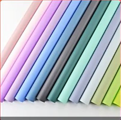 Αγορά Λύση συσκευασίας λουλουδιών Αδιάβροχο φύλλο χαρτιού με στερεό πλαστικό περιτύλιγμα σε κυτταρίνη διαδικτυακή κατασκευή