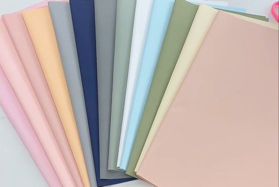 Αγορά 2024 Sinowrap Fashion Designs παχύτερο κορεατικό αδιαφανές πλαστικό λουλουδιόχαρτο για ανθοπώλη διαδικτυακή κατασκευή