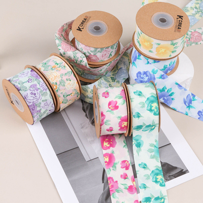 Καλή τιμή. Rose print ribbon hair accessories DIY gift flower packaging shoes flower grass hat bow ribbon rose flower ribbon σε απευθείας σύνδεση