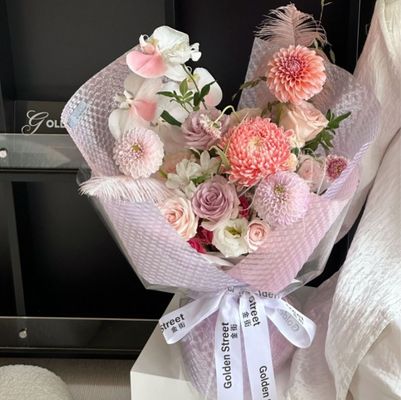 Καλή τιμή. Γλώσσα λουλουδιών Φεστιβάλ Qixi Νέα φυσαλίδα νερού γυαλί φυσαλίδα ταινία περιτύλιγμα χαρτί 12 νήματα γυαλί υφή ταινία λουλούδια υλικό συσκευασίας σε απευθείας σύνδεση