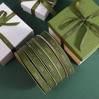 Καλή τιμή. Military green gift packaging ribbon letter ribbon gift box ribbon flower baking strap 1.5cm ribbon wholesale σε απευθείας σύνδεση