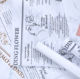 Καλή τιμή. Χάρτινο χιόνι αχλαδιού αγγλική εφημερίδα ανθεκτικό σε νερό λουλούδια λουλούδια περιτύλιγμα χαρτί σε απευθείας σύνδεση