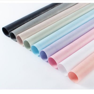 Καλή τιμή. Χαρτί περιτυλίγματος ανθοπωλείου μονόχρωμο, αναδιπλούμενο, για περιτύλιγμα μπουκέτων, χαρτί συσκευασίας για μοντέρνα συσκευασία σε απευθείας σύνδεση